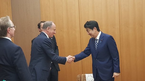 Секретаря Совета Безопасности России принял в Токио Премьер-министр Японии