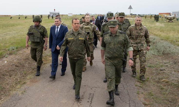 Медведев
