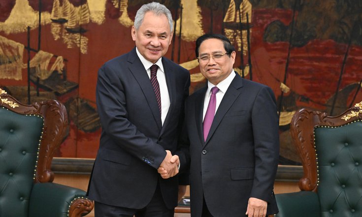 Сергей Шойгу и Фам Минь Тинь