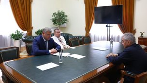 Секретарь Совета Безопасности  России  Сергей Шойгу провел рабочую встречу с губернатором Астраханской области Игорем Бабушкиным